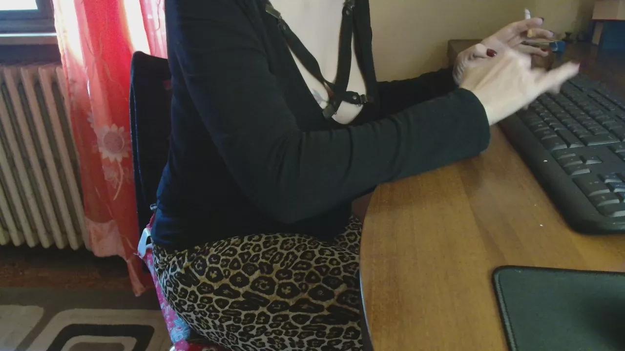 tentatrice74 on Cam4 