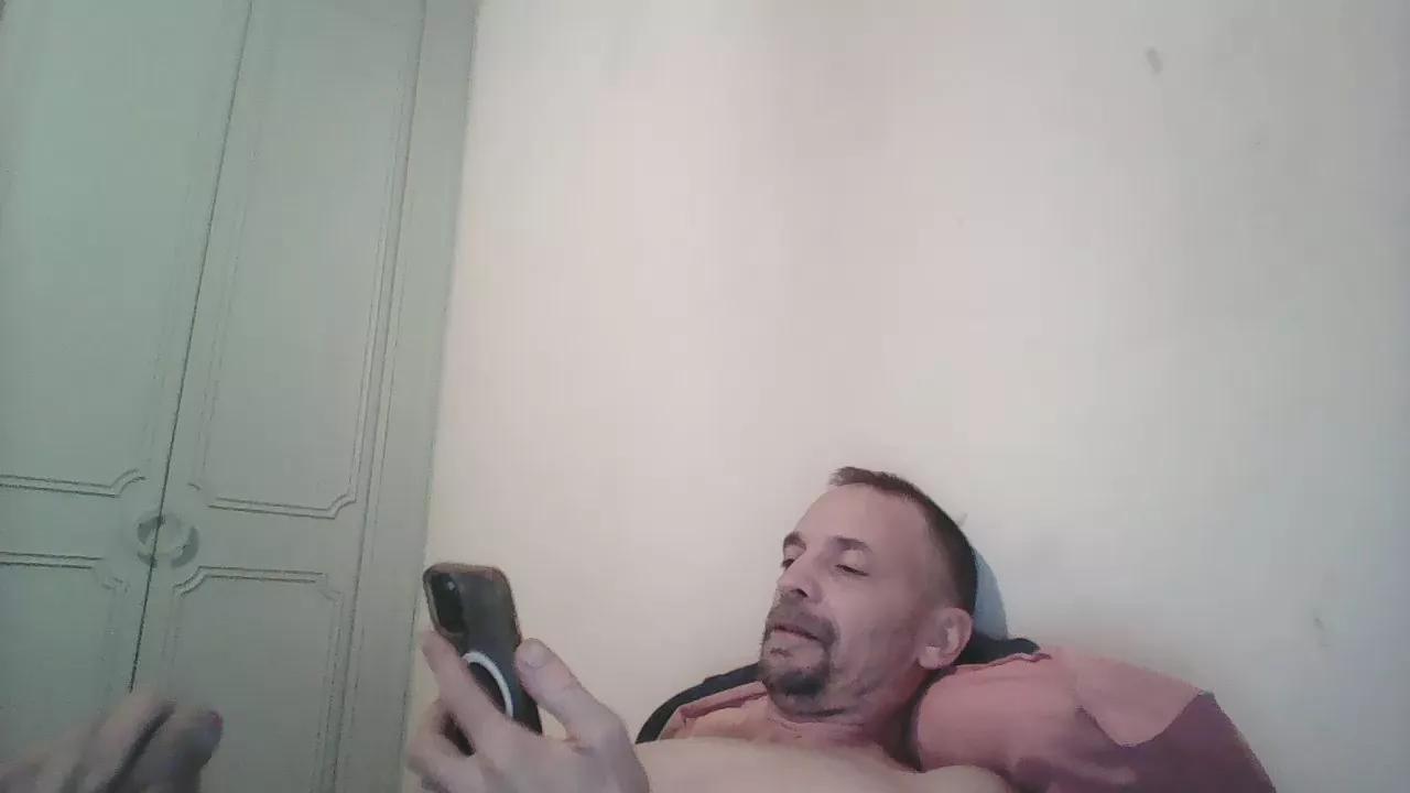 Tetsuh0 on Cam4 