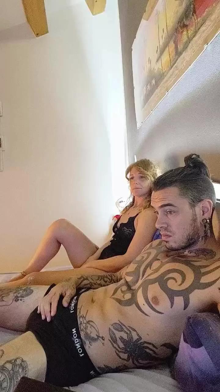 the_eagercouple on Cam4 