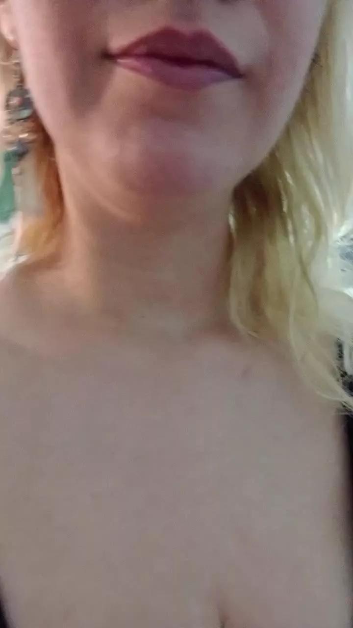 the_red_rose3 on Cam4 