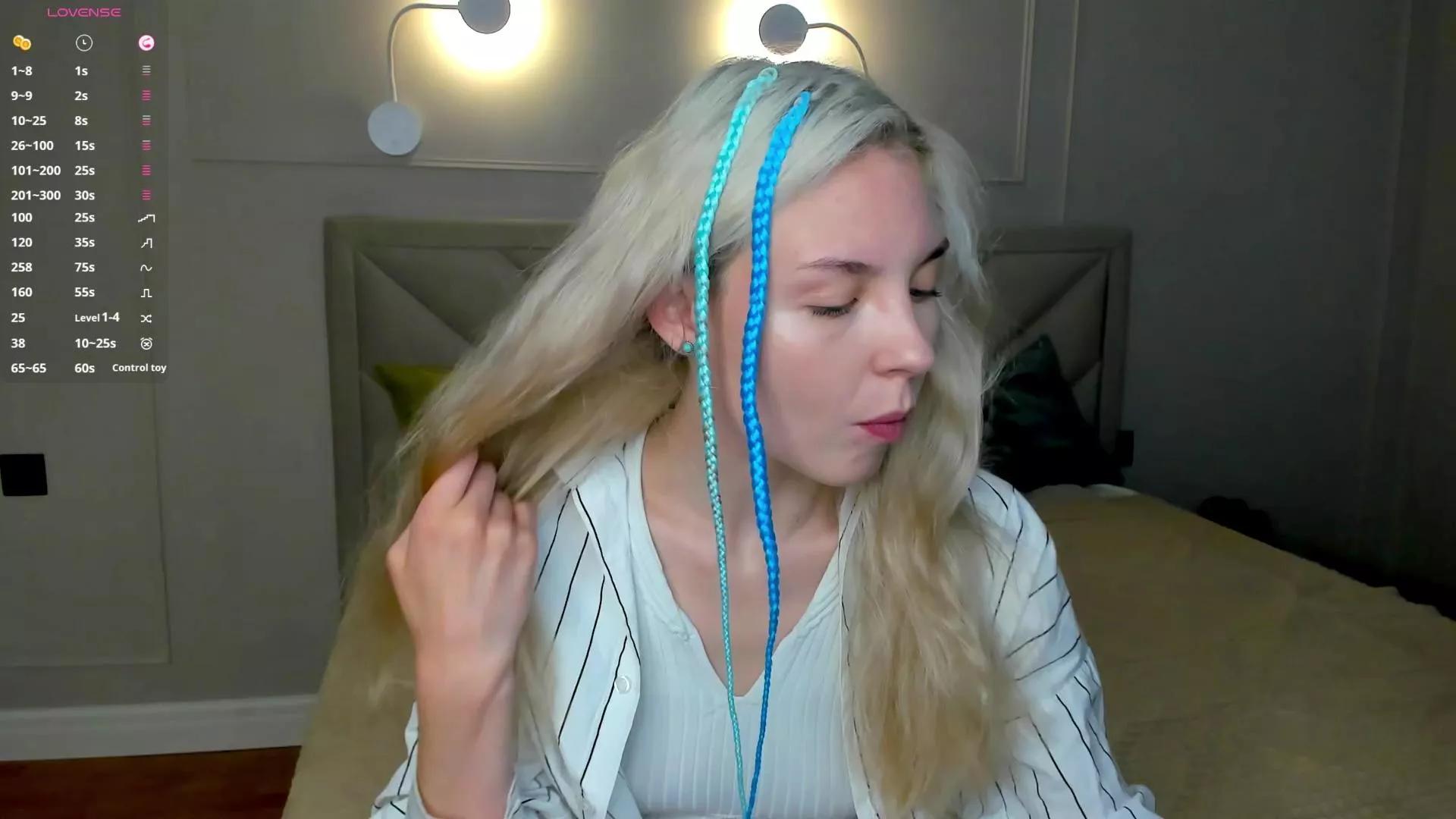 TheaDuell on Cam4 