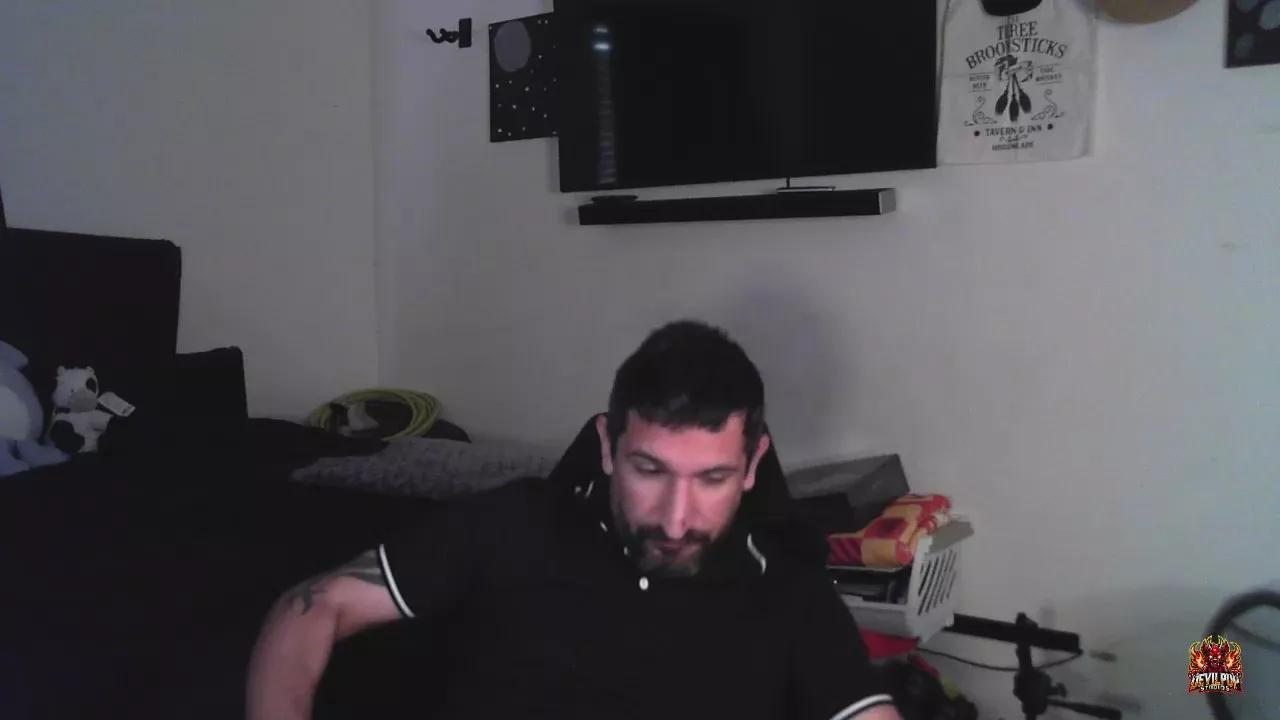 TheDevilPup75 on Cam4 