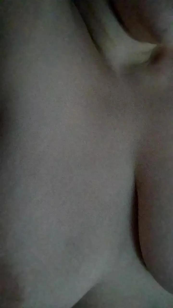 TheGr1lnextdoor on Cam4