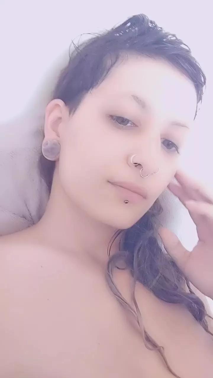 theWitch696 on Cam4 