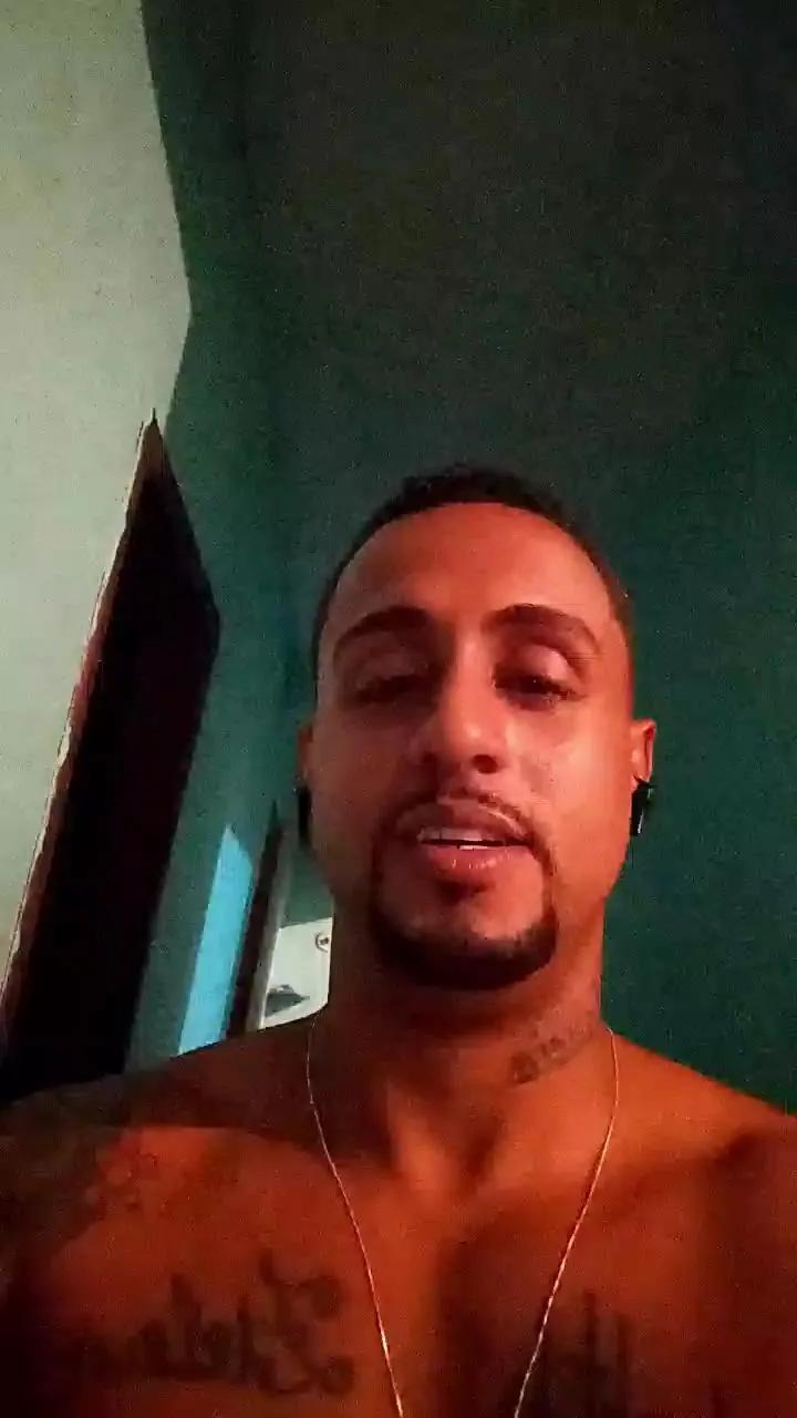 Offline ThugStyle2206 on Cam4