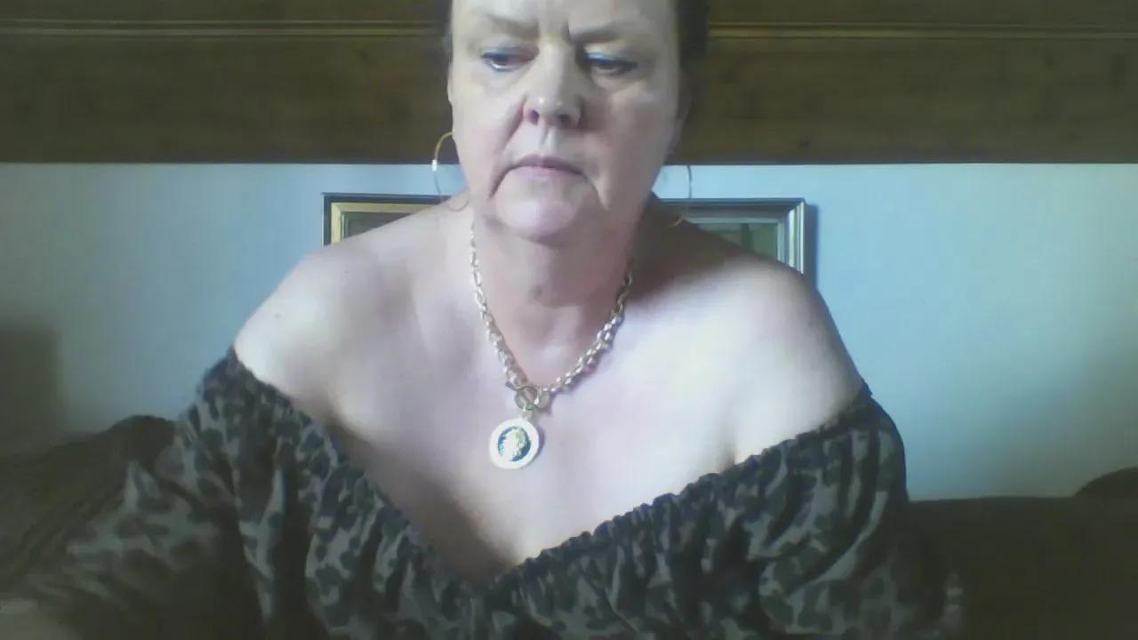 Offline TiffanyMilf on Cam4
