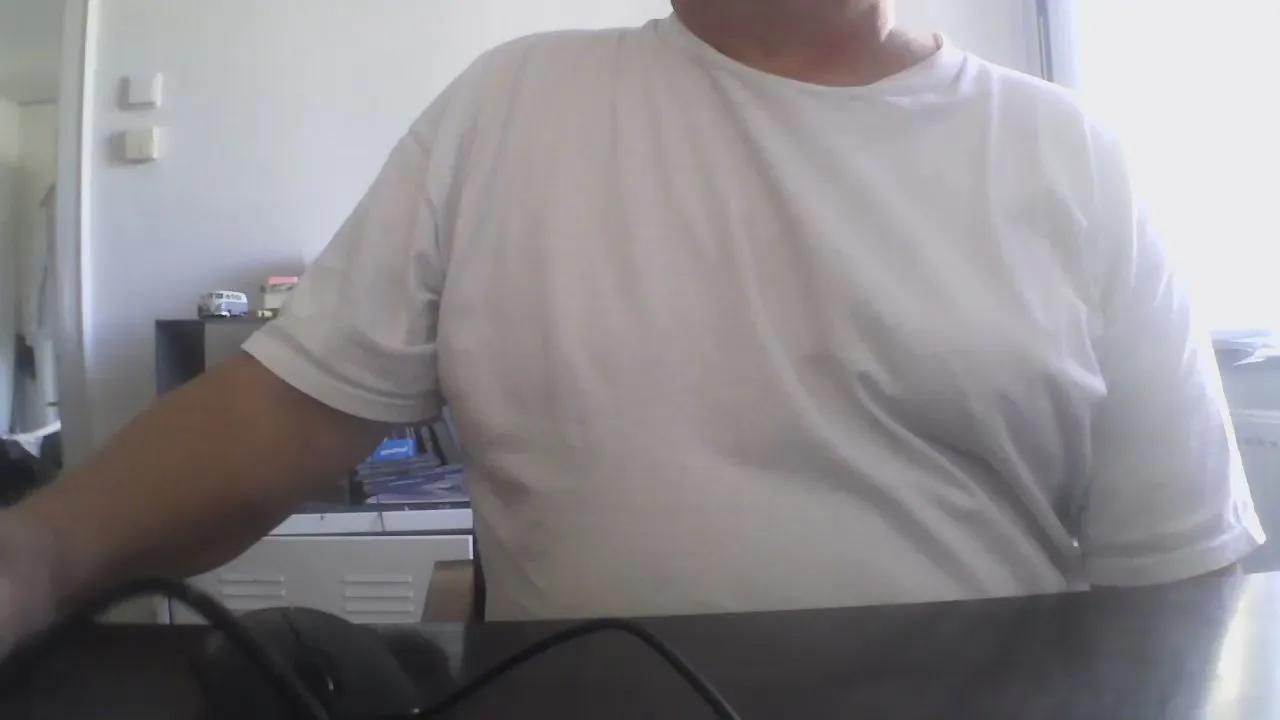 Offline tikolo on Cam4
