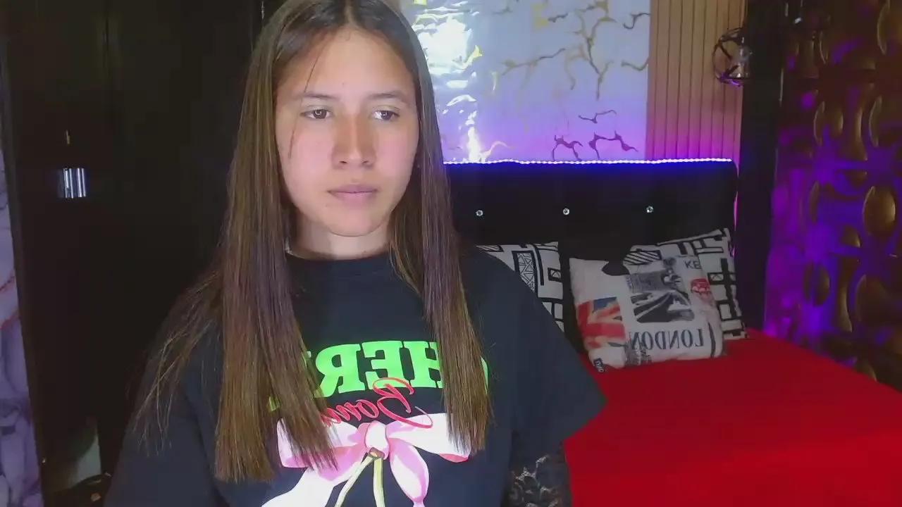 Offline tinibunny on Cam4