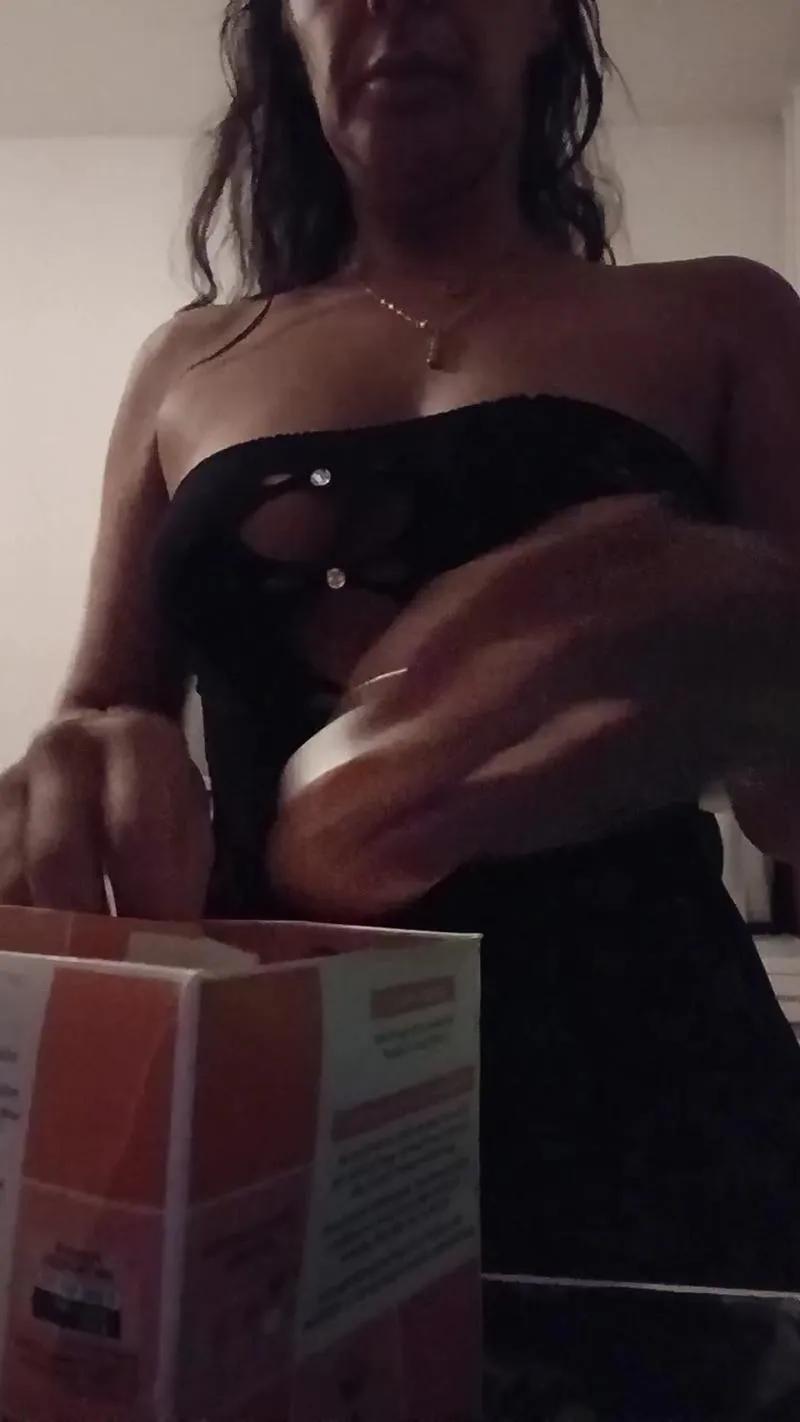 Titouna on Cam4 