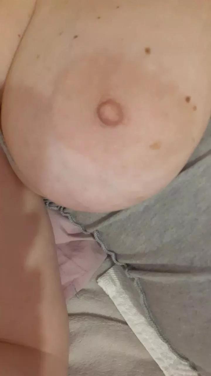tizia2024 on Cam4 