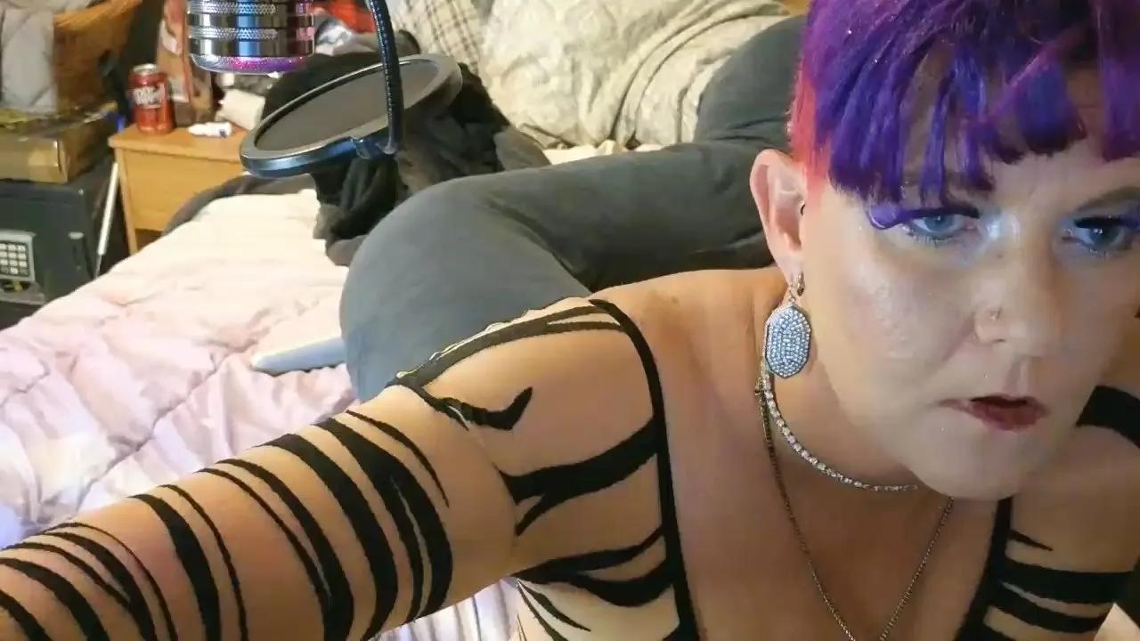 Cam4 Tomboyfun69 is Freechat Tomboyfun69 —  #dom #anal #masturbation #smoke #pussy #bdsm