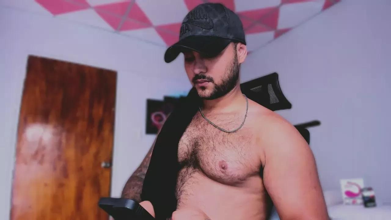 Tommy_Sccot on Cam4 