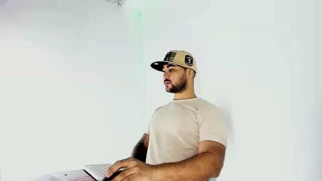 Tommy_Sccot on Cam4 