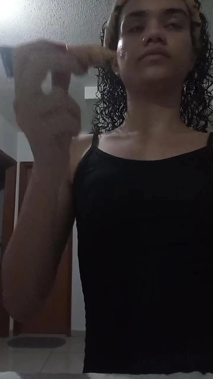 Offline Transputinha83 on Cam4