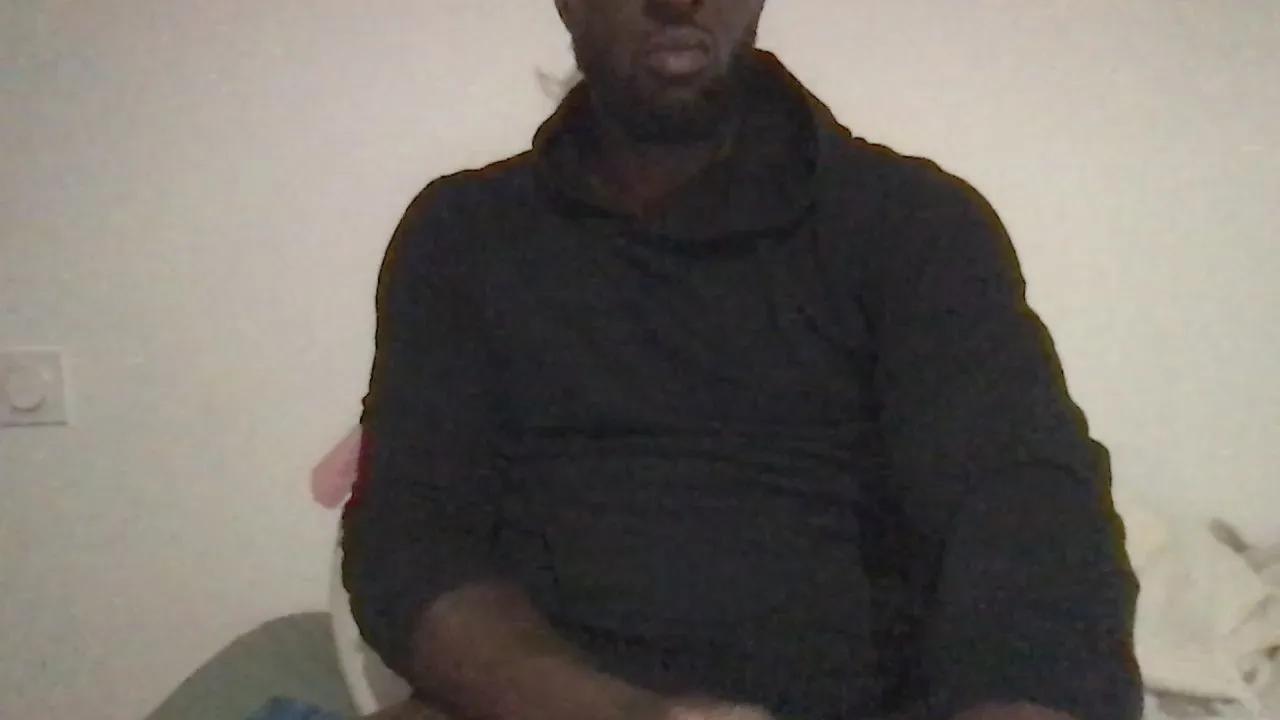 Offline TryBBC64 on Cam4