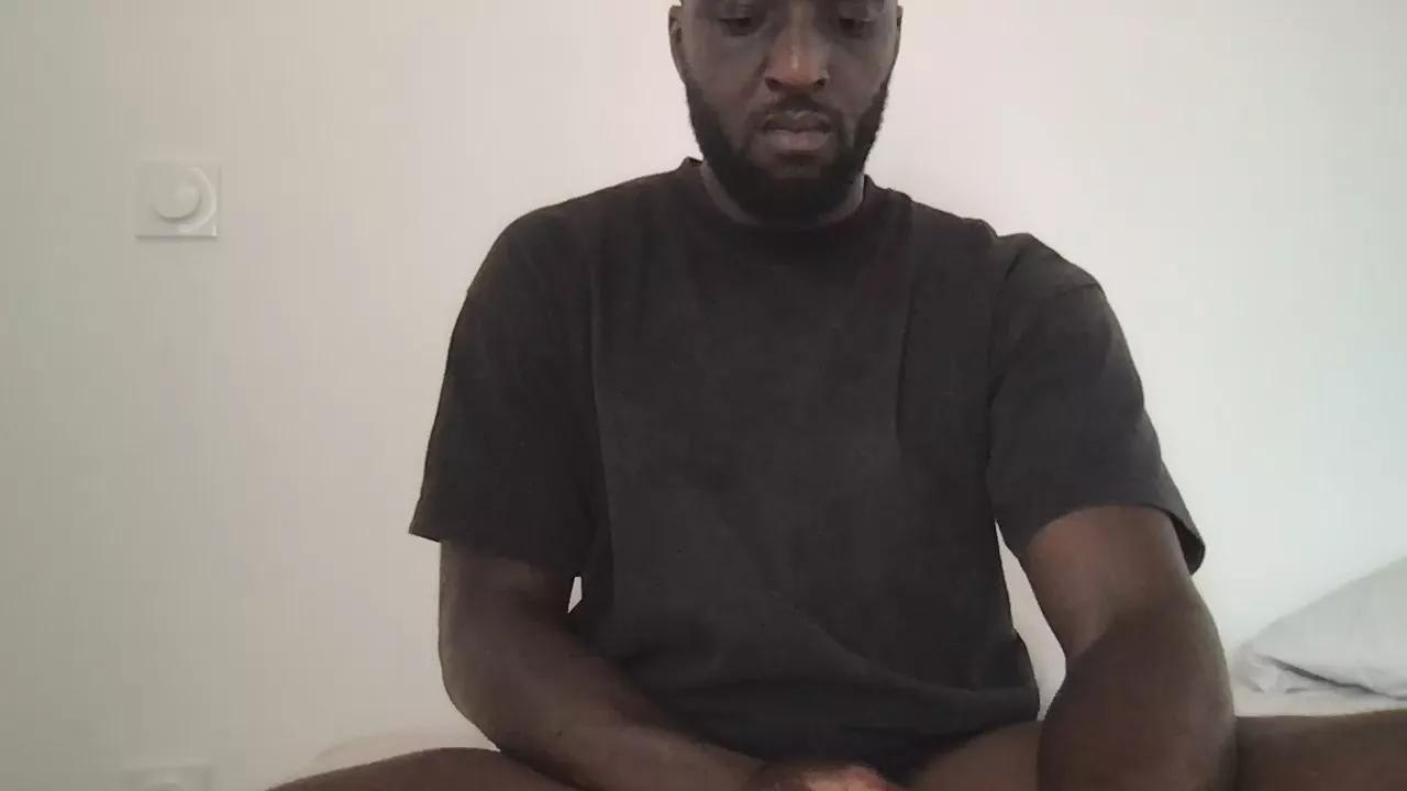 Offline TryBBC64 on Cam4