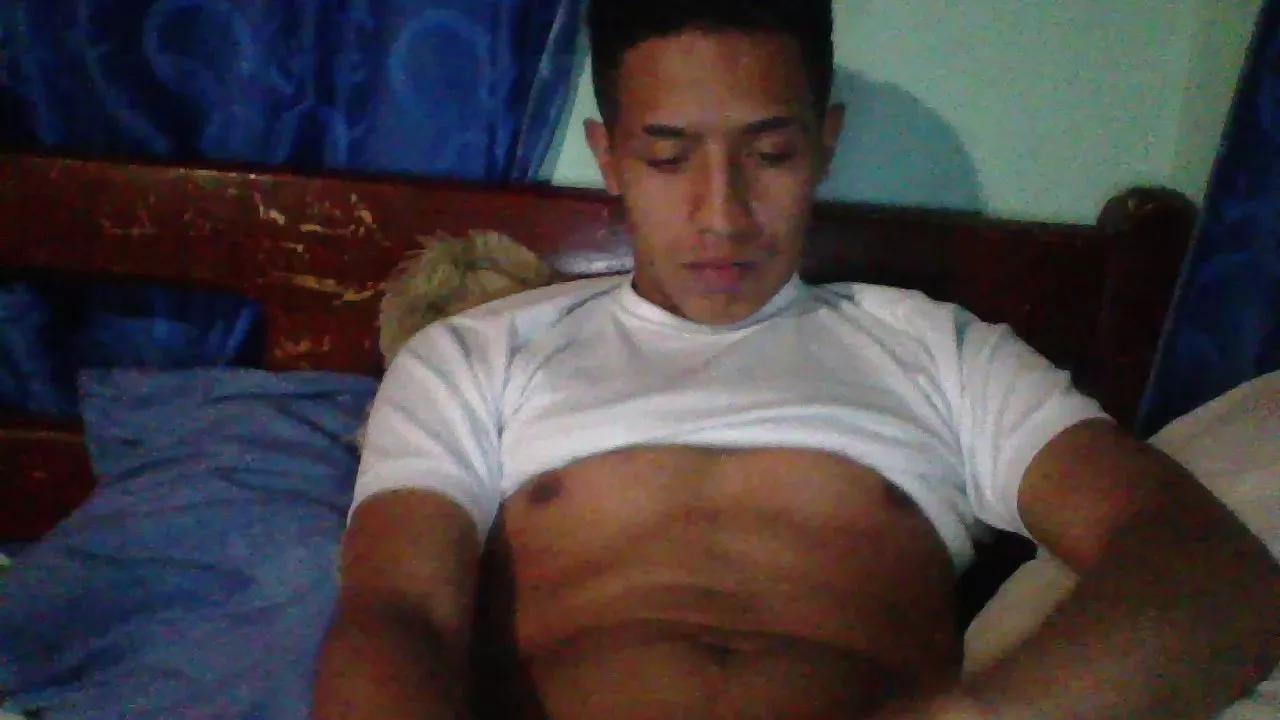 TuVergaRica69 on Cam4 