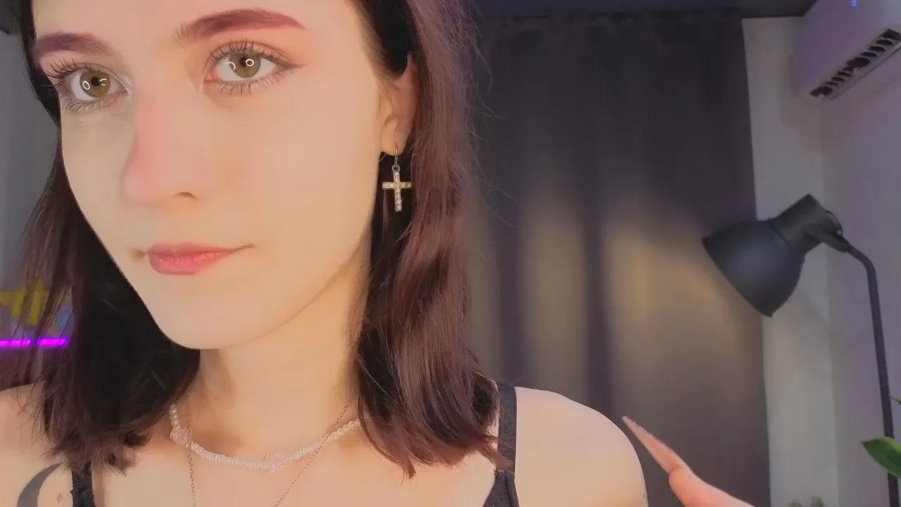 Offline TyishaZier on Cam4