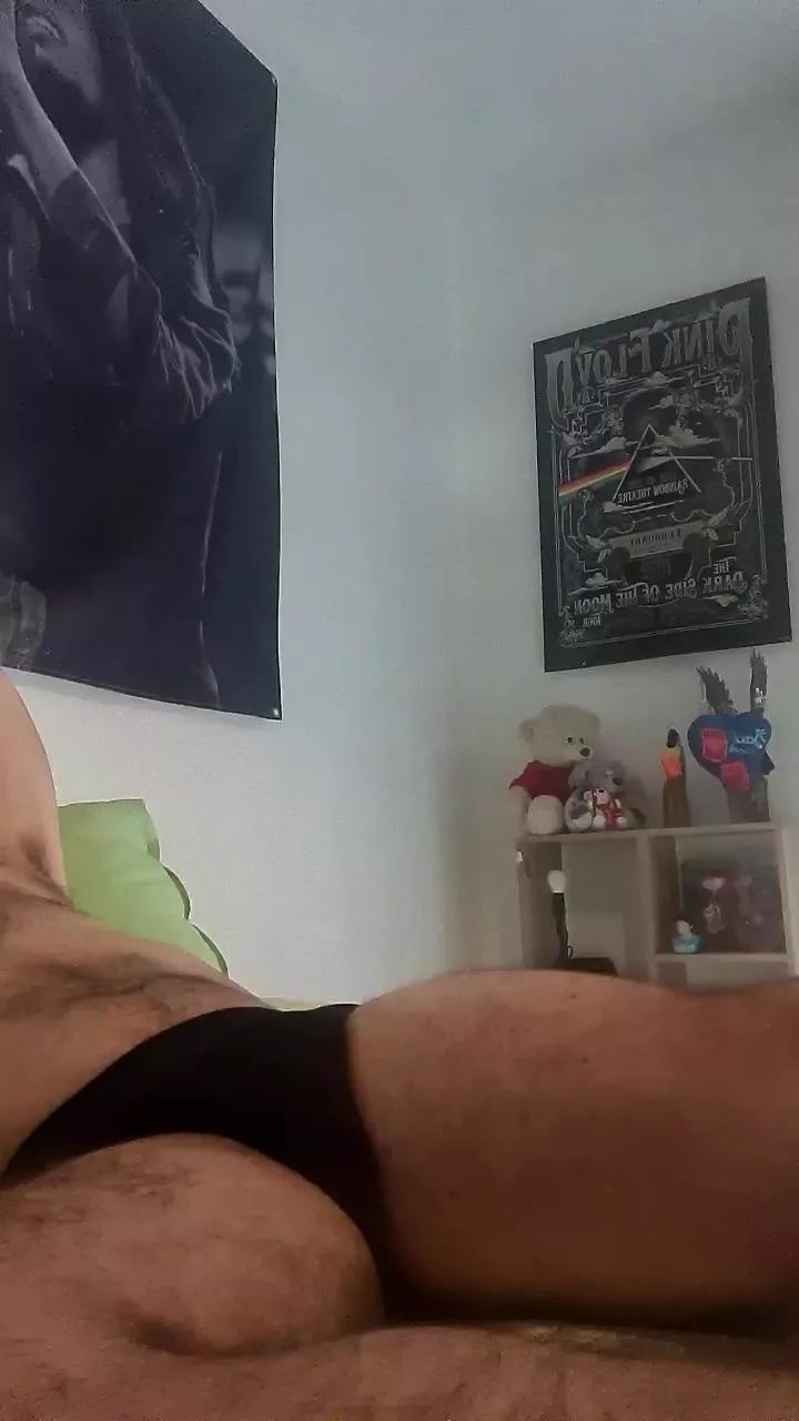 uncutcockitaly on Cam4 