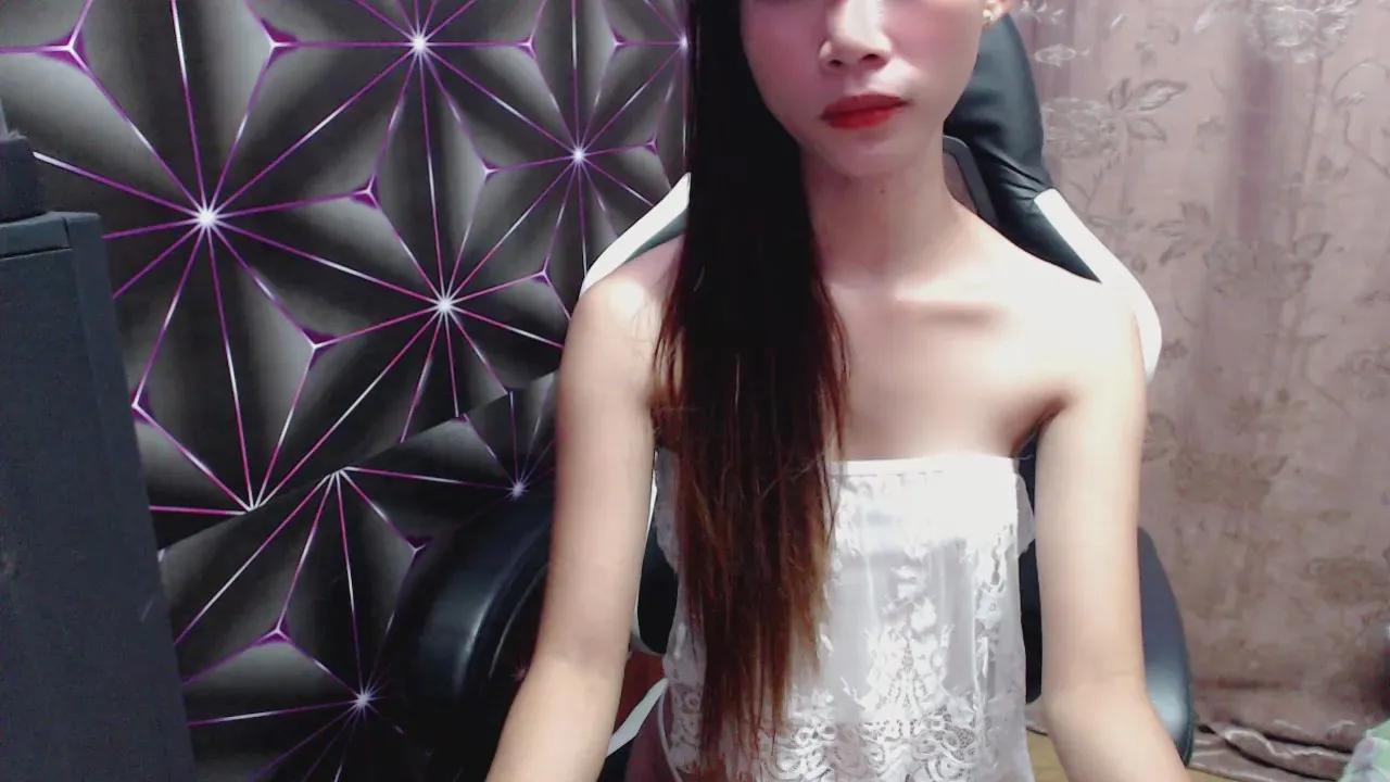 Offline urprettymaddy on Cam4