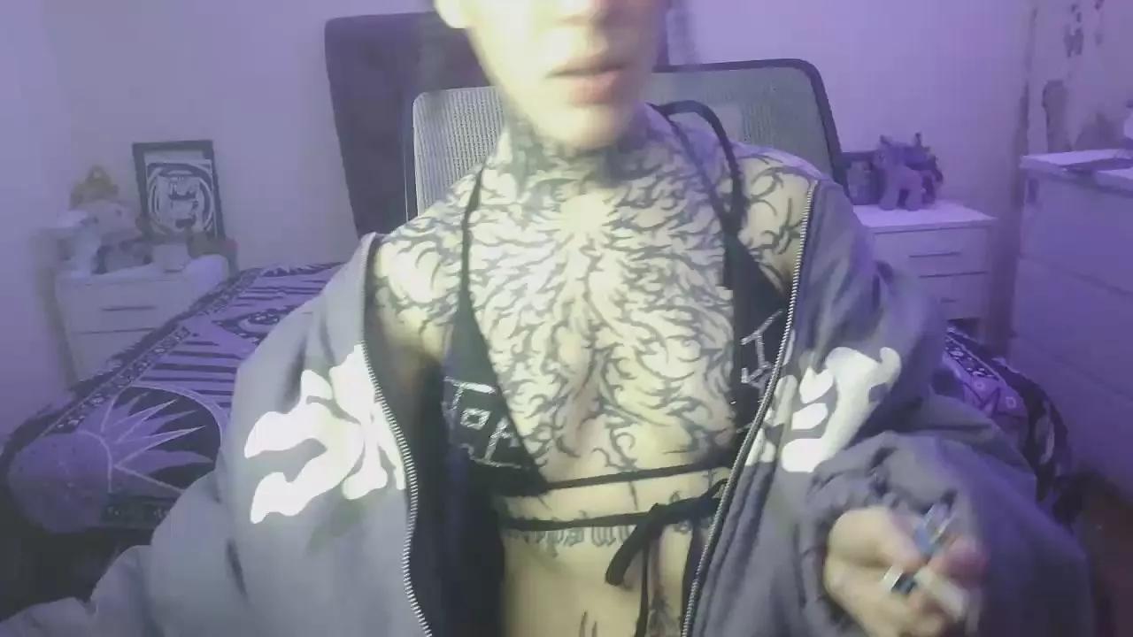 Uwuumu on Cam4 
