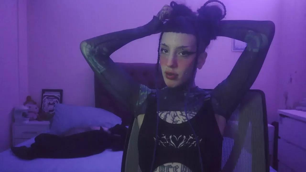 Uwuumu on Cam4 