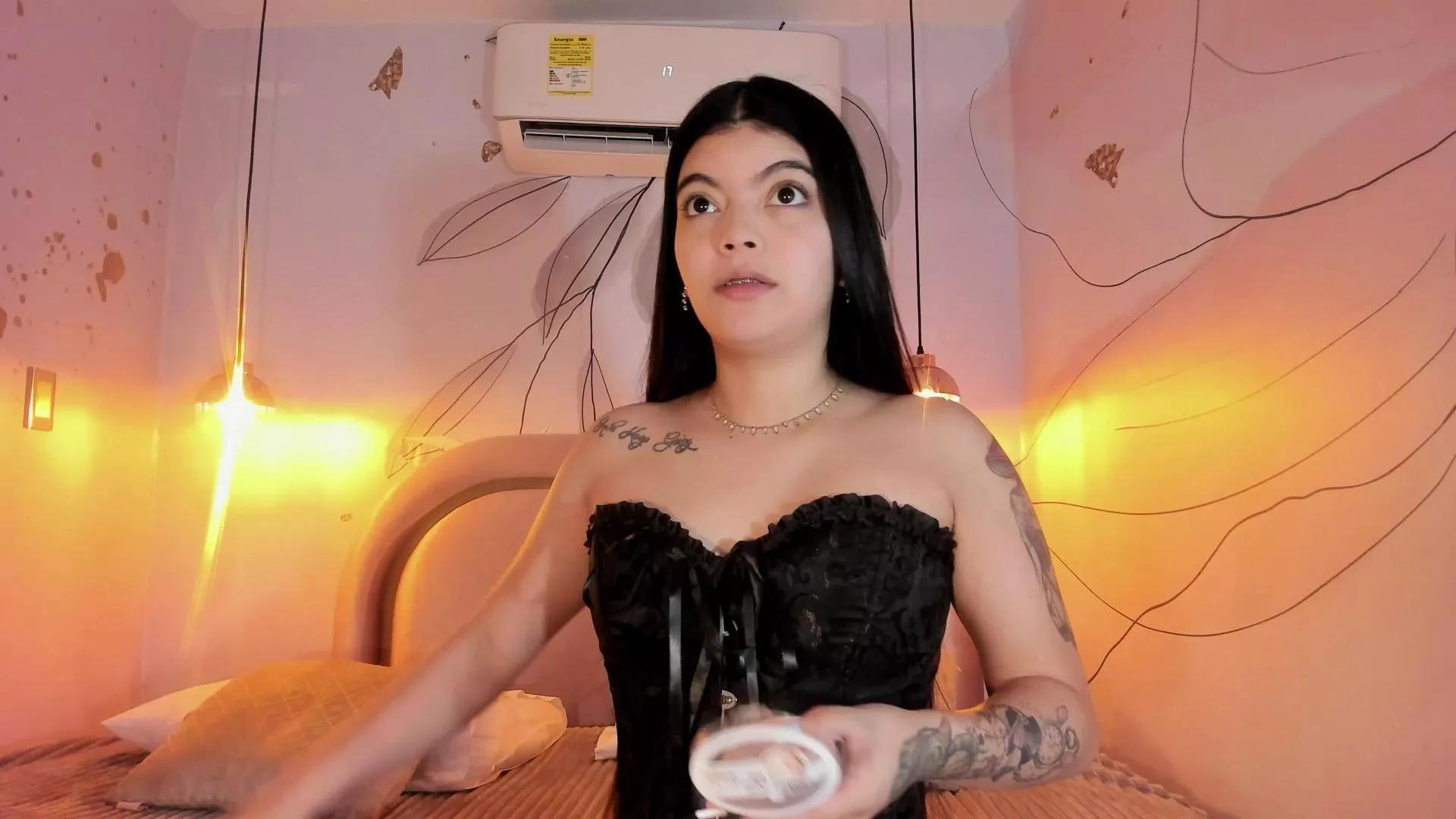 valeryPetit on Cam4 