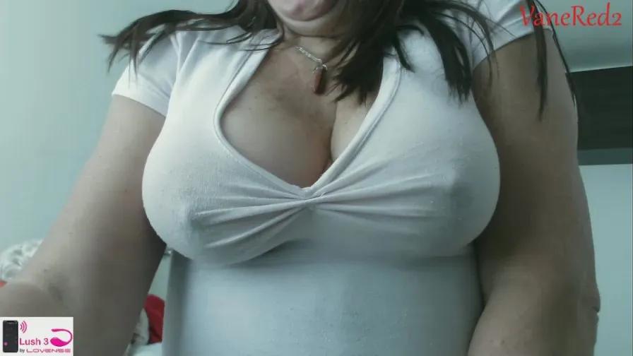 Offline VanessaRed2 on Cam4