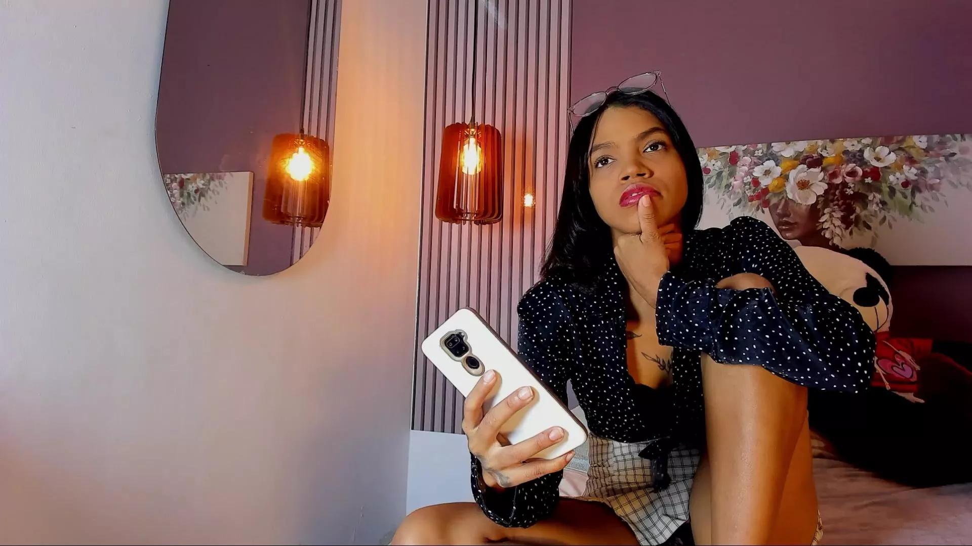 venus_miller01 on Cam4 
