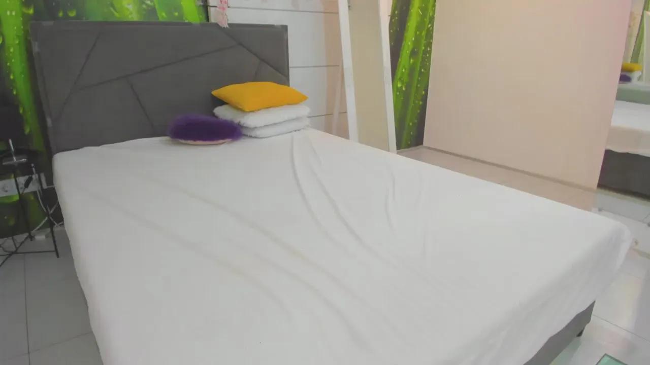 Offline VeraWatts on Cam4