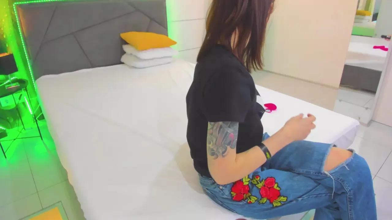 Offline VeraWatts on Cam4