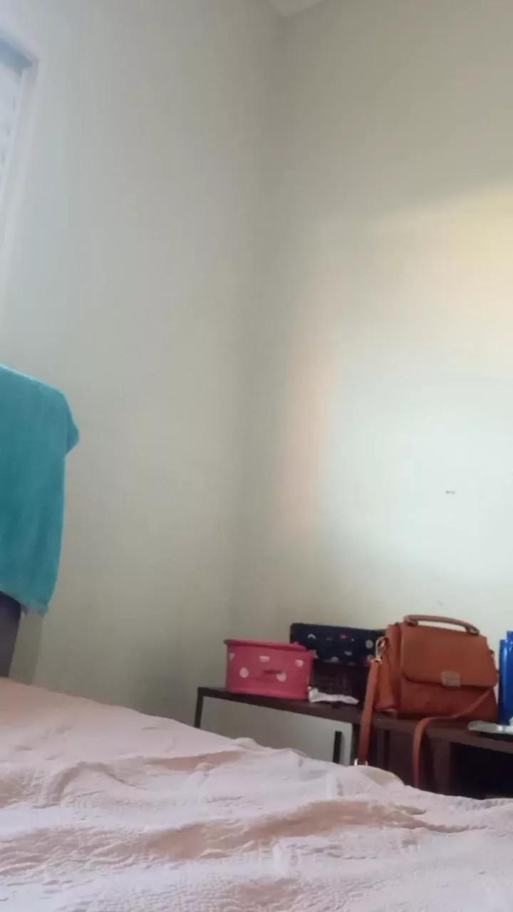 Vivialves on Cam4 