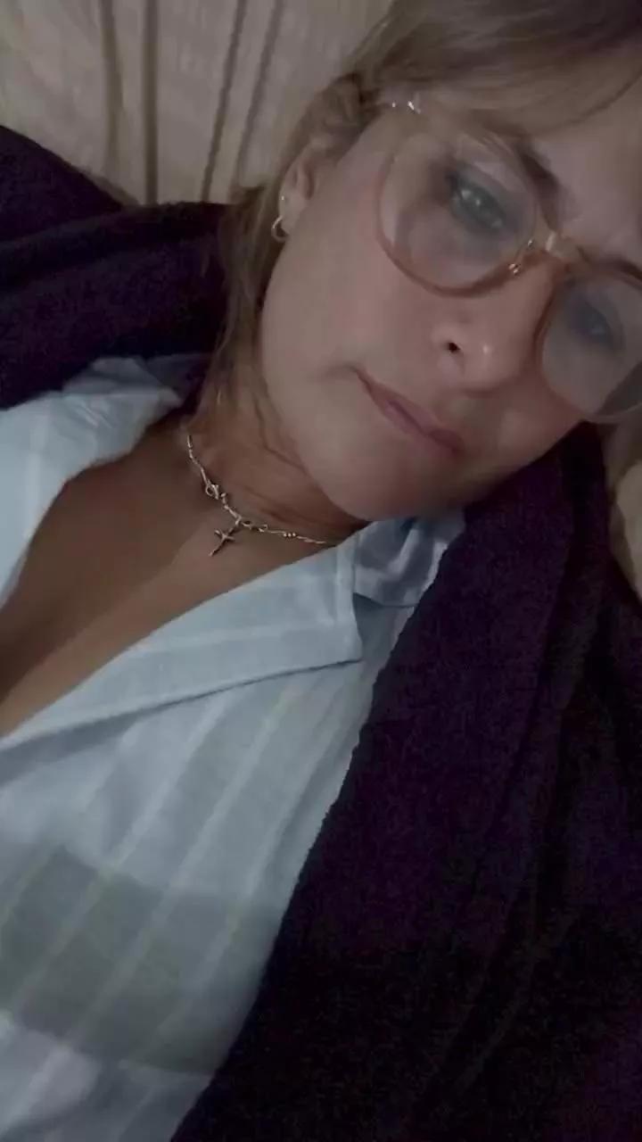 Viviana48A on Cam4 
