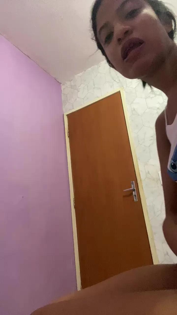 Vivisousfhdf on Cam4 