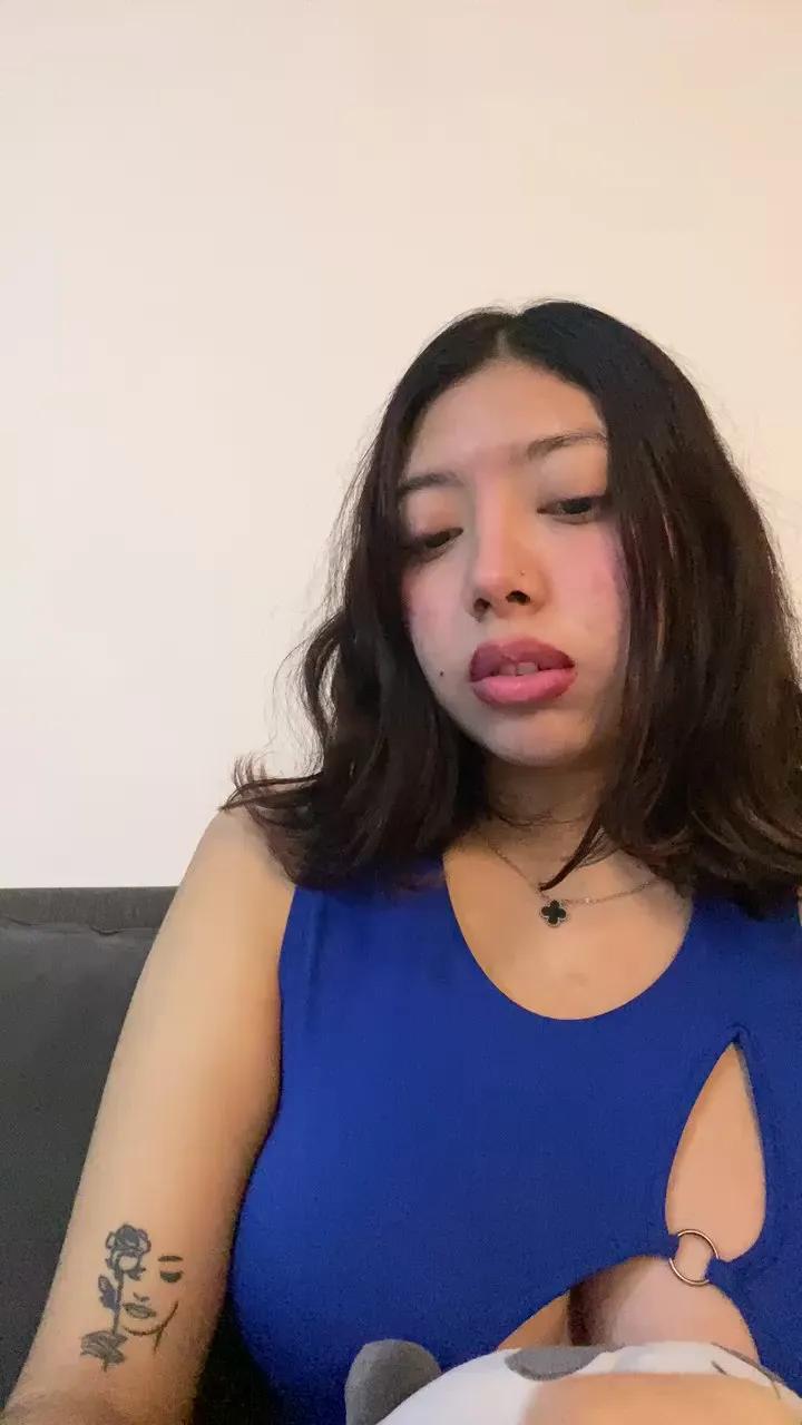 Offline Waifuprohibida on Cam4