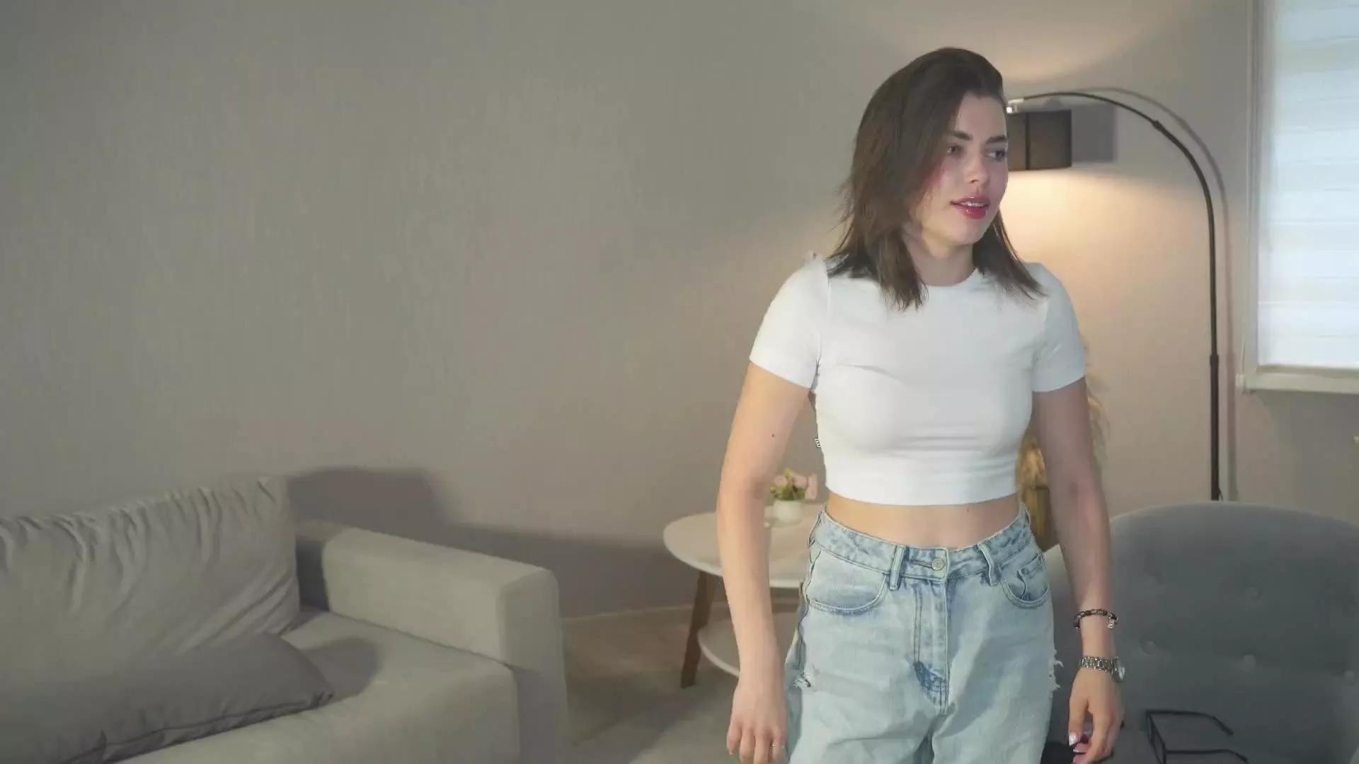 WendieNeeser on Cam4 
