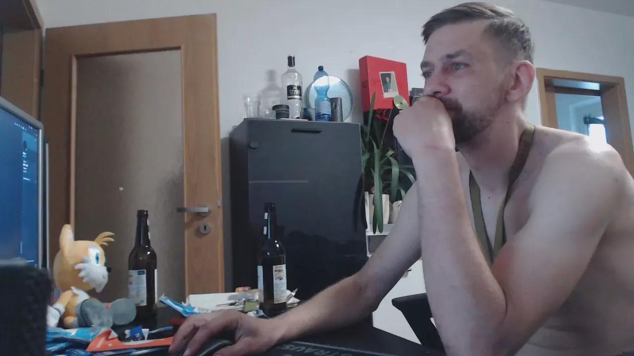 Widersacha on Cam4 