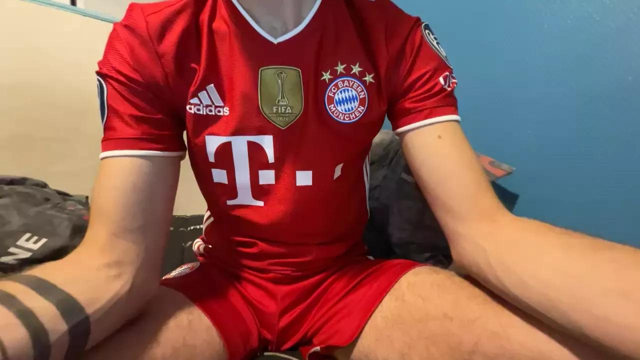 willfr2 on Cam4 