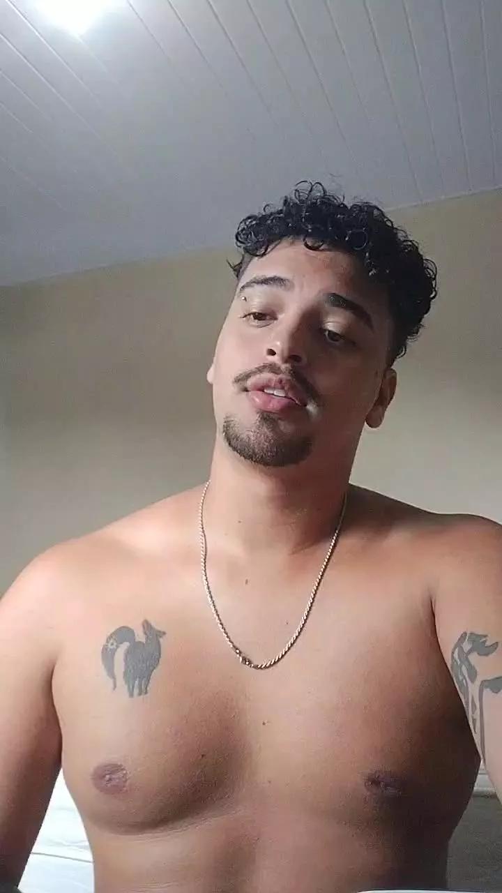 xcumshot3323 on Cam4 
