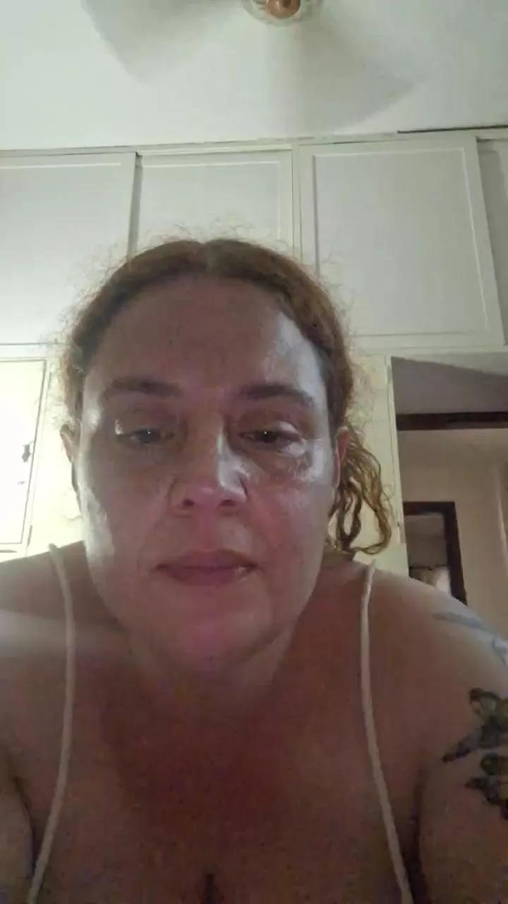 Yaya2065 on Cam4 