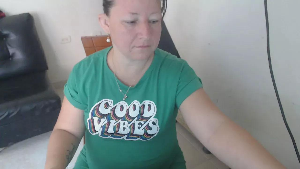 Offline Yohis_Kiut25 on Cam4