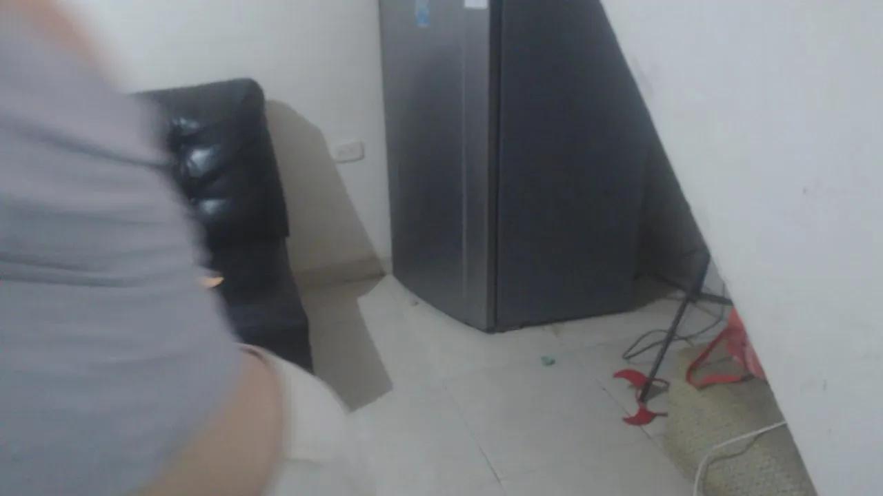 Offline Yohis_Kiut25 on Cam4