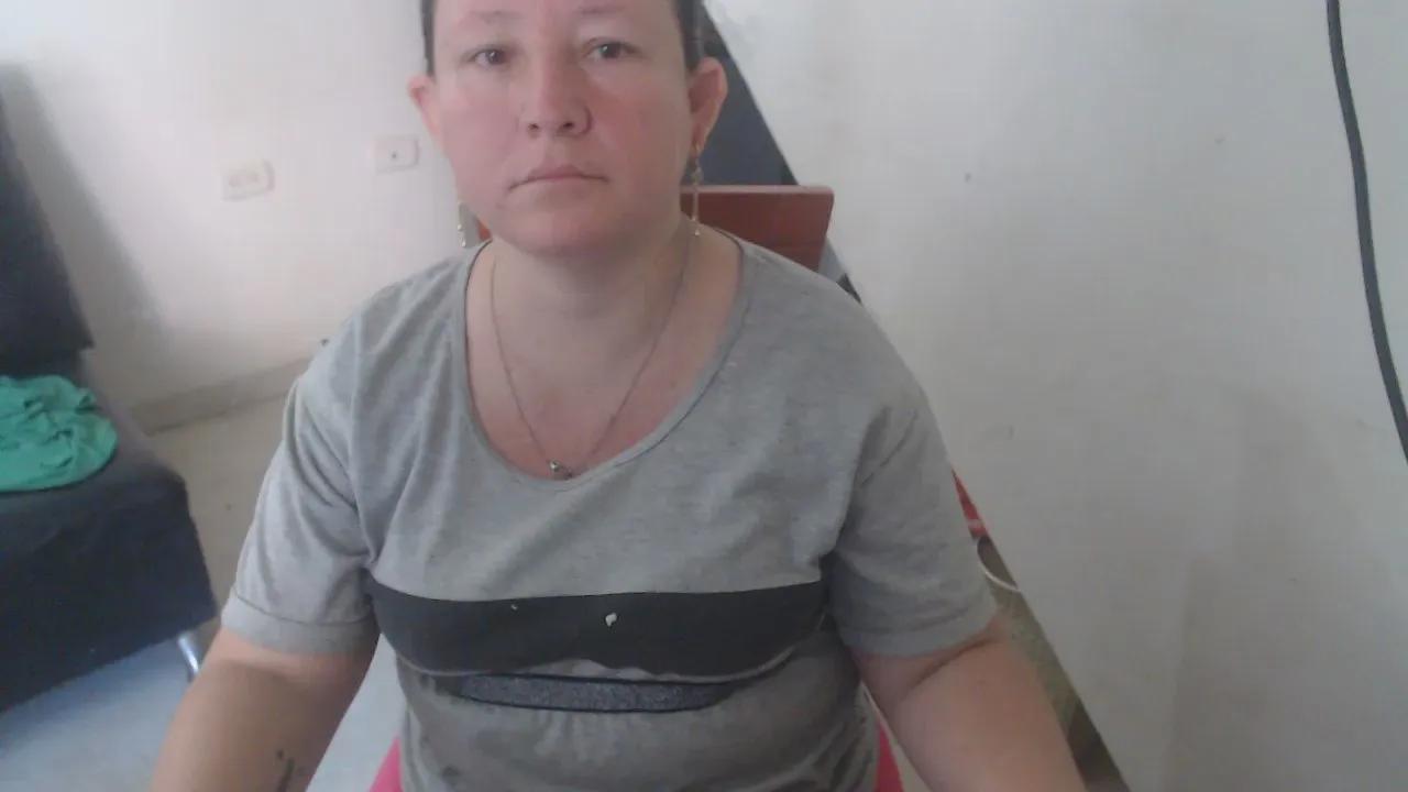 Offline Yohis_Kiut25 on Cam4