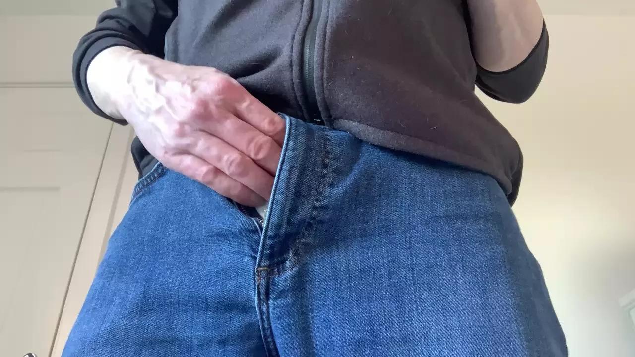 Offline YorkshireDaddy on Cam4