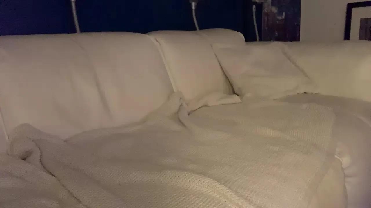 Offline young_slut on Cam4