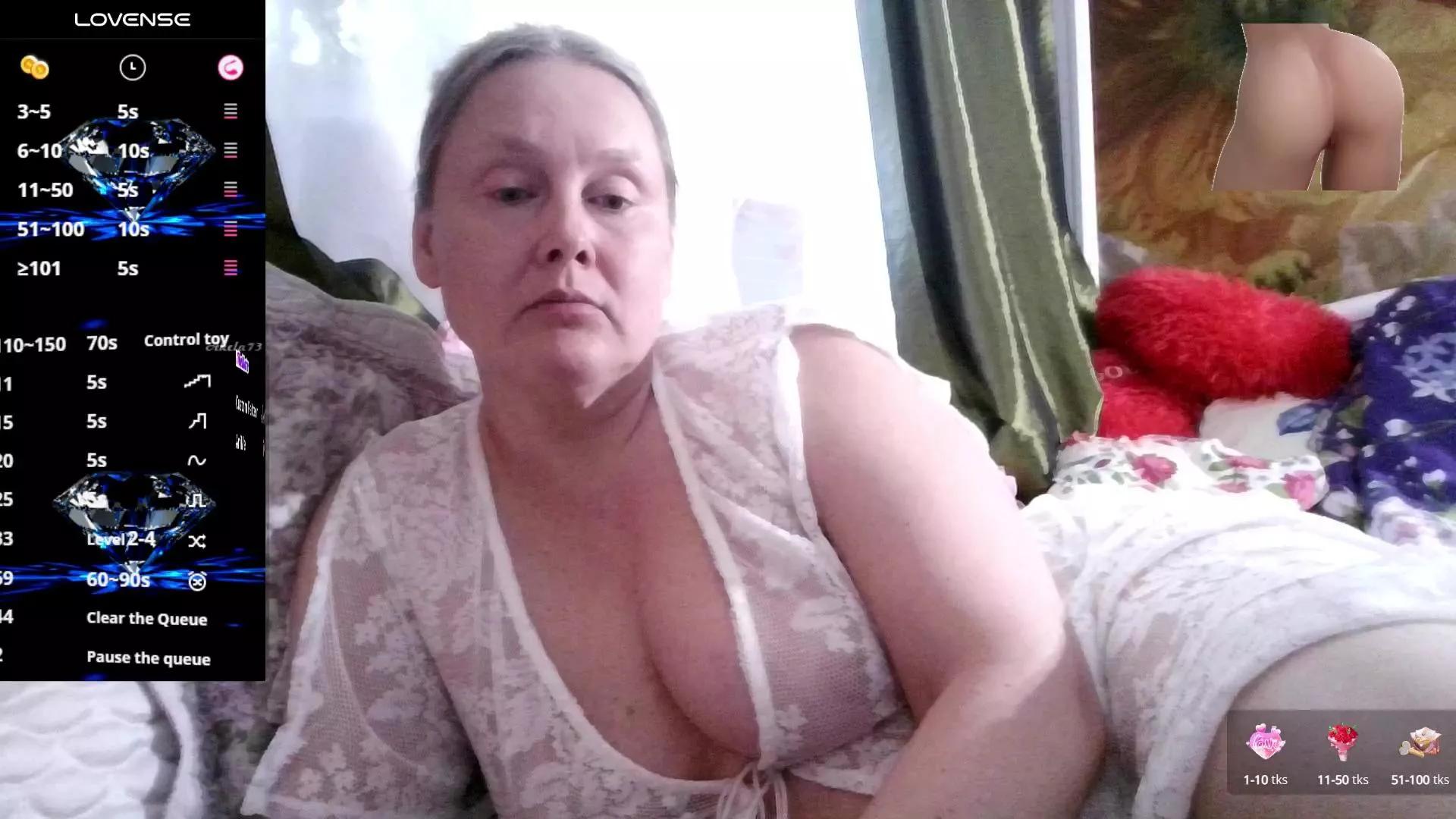 Yoursexkroshka on Cam4 