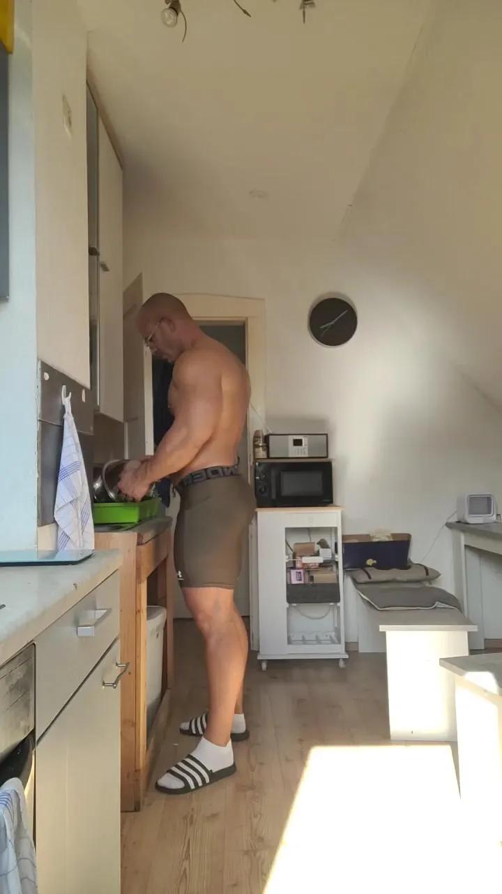 Offline yumyum18 on Cam4