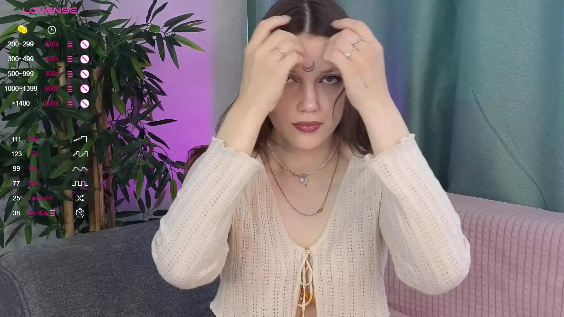 ZaraGrandon on Cam4 