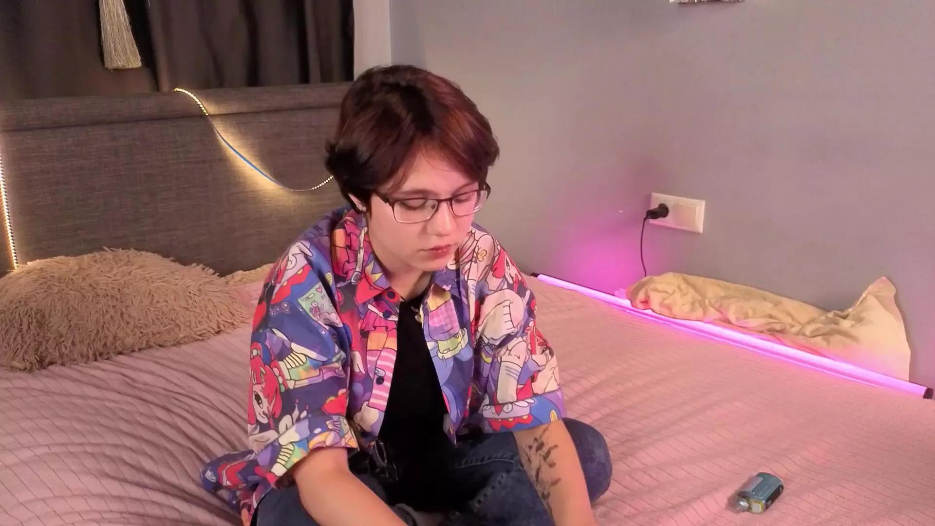 ZelmaFinnila on Cam4 
