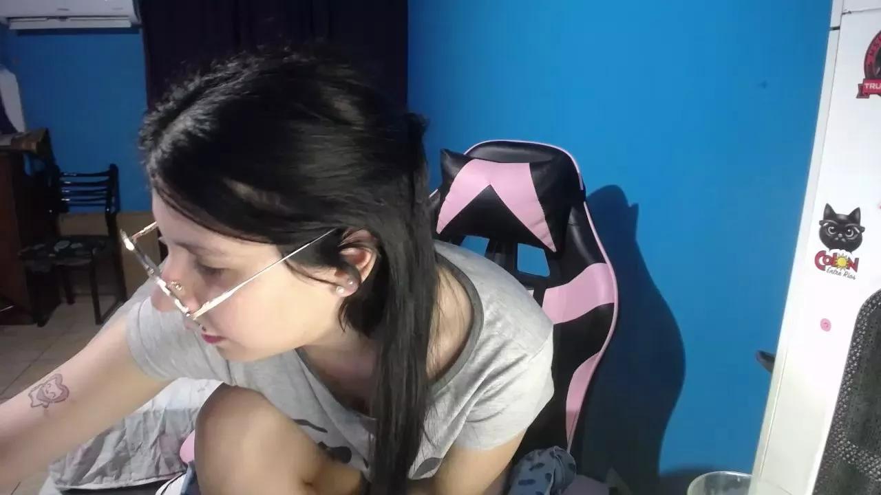 zzwei7 on Cam4 